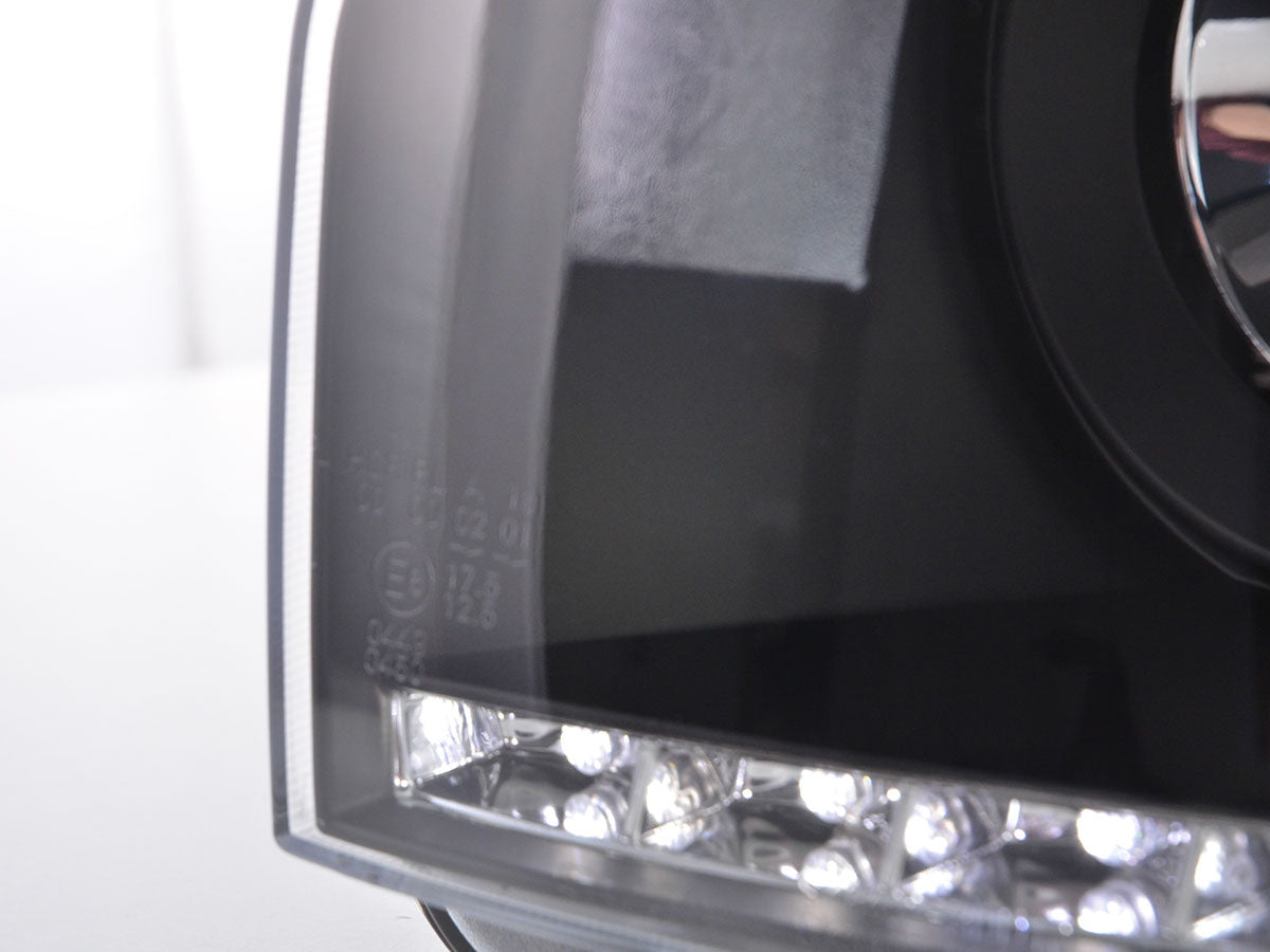 Scheinwerfer Set Daylight LED Tagfahrlicht Dacia Duster ab 2014 schwarz Scheinwerfer Set Daylight LED Tagfahrlicht Dacia Duster ab 2014 schwarz